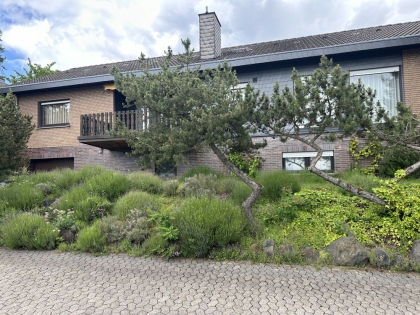 Einfamilienwohnhaus in ruhiger Wohnlage (Sackgasse) mit tollem Blick ber Mayen