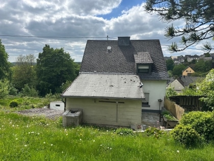 Einfamilienwohnhaus in ruhiger Wohnlage der Gemeinde Mllenbach (b. Kaisersesch)