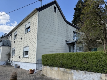 Einfamilienwohnhaus in toller Aussichtslage der Gemeinde Leienkaul