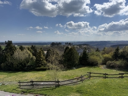 Einfamilienwohnhaus in toller Aussichtslage der Gemeinde Leienkaul