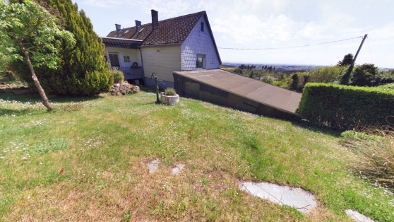 Einfamilienwohnhaus in toller Aussichtslage der Gemeinde Leienkaul