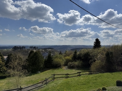 Einfamilienwohnhaus in toller Aussichtslage der Gemeinde Leienkaul