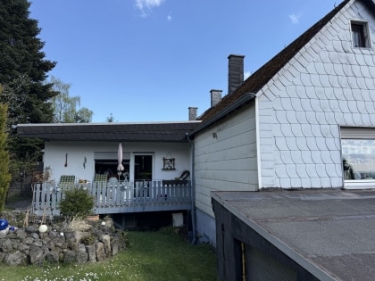 Einfamilienwohnhaus in toller Aussichtslage der Gemeinde Leienkaul