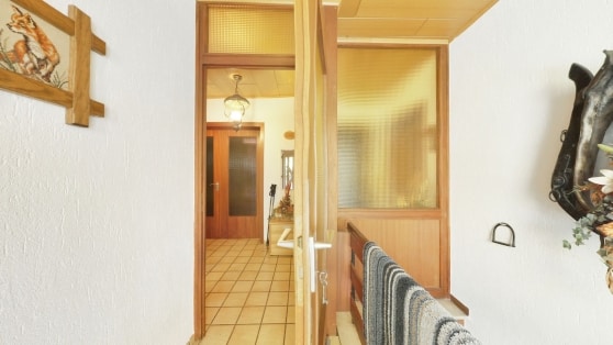 Einfamilienwohnhaus in toller Aussichtslage mit einem Gesamtgrundst�ck von rd. 2.888 m�