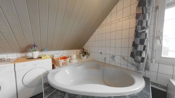 Einfamilienwohnhaus mit Einliegerwohnung und kleinem Apartment im 2. UG in Randlage der Gemeinde Mendig