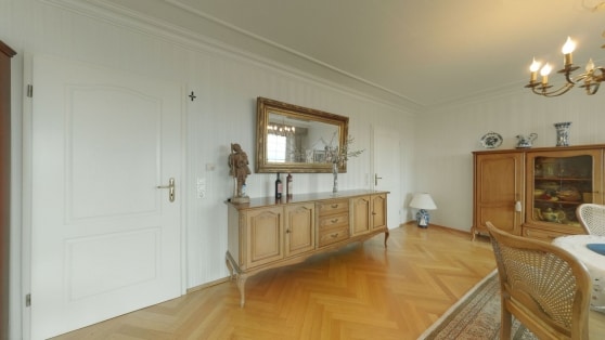 Einfamilienwohnhaus mit Einliegerwohnung und kleinem Apartment im 2. UG in Randlage der Gemeinde Mendig