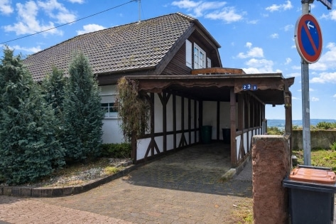 Einfamilienwohnhaus mit Einliegerwohnung und kleinem Apartment im 2. UG in Randlage der Gemeinde Mendig