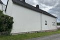 Einfamilienwohnhaus mit diversen Nebengebuden in ruhiger Randlage der Gemeinde Anschau