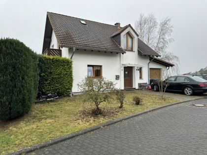 Einfamilienwohnhaus mit gemtlicher Einliegerwohnung in toller Aussichtslage der Stadt Ulmen