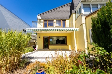 Einziehen und Wohlf�hlen - Modernisierte Doppelhaush�lfte mit Garten f�r die ganze Familie in Neuwied-Irlich!