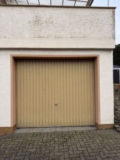 Entkerntes Wohnhaus mit Innenhof und Nebengeb�uden in M�nstermaifeld!