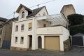Entkerntes Wohnhaus mit Innenhof und Nebengeb�uden in M�nstermaifeld!
