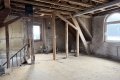 Entkerntes Wohnhaus mit Innenhof und Nebengeb�uden in M�nstermaifeld!