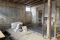 Entkerntes Wohnhaus mit Innenhof und Nebengeb�uden in M�nstermaifeld!
