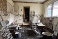 Entkerntes Wohnhaus mit Innenhof und Nebengeb�uden in M�nstermaifeld!