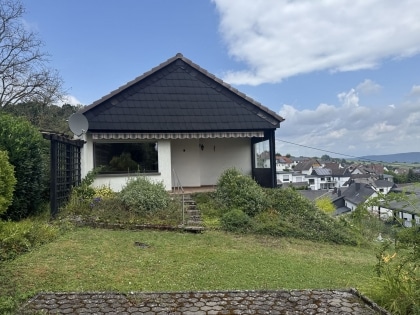 Erhabene Ruhe, atemberaubende Aussicht: Ihr neues Domizil wartet in Neuwied-Feldkirchen