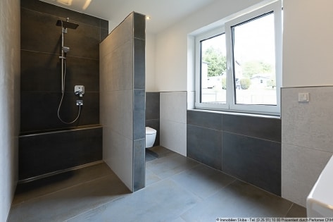 Erstbezug: Moderne Neubau-Eigentumswohnung in erh�hter Ortsrandlage mit Aussicht �ber Kelberg