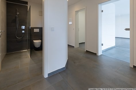 Erstbezug: Moderne Neubau-Eigentumswohnung in erh�hter Ortsrandlage mit Aussicht �ber Kelberg