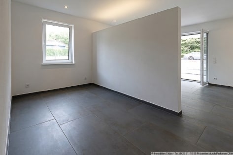 Erstbezug: Moderne Neubau-Eigentumswohnung in erh�hter Ortsrandlage mit Aussicht �ber Kelberg