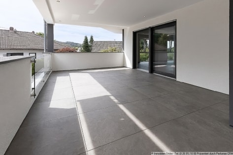 Erstbezug: Moderne Neubau-Eigentumswohnung in erh�hter Ortsrandlage mit Aussicht �ber Kelberg