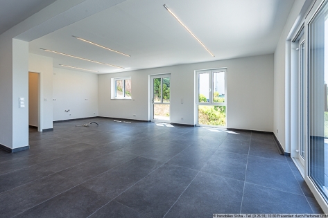 Erstbezug: Moderne Neubau-Eigentumswohnung mit 2 Garagen in Daun-Ptzborn