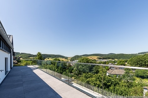 Erstbezug: Moderne Neubau-Erdgeschoss-Eigentumswohnung mit 2 Garagen in Daun-Ptzborn