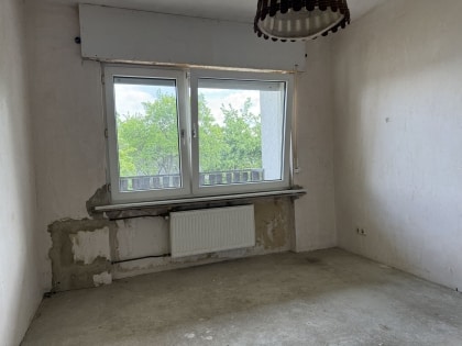 Erwecken Sie dieses sanierungsbed�rftige Einfamilienwohnhaus in der Gemarkung Ditscheid aus seinem Dornr�schenschlaf!