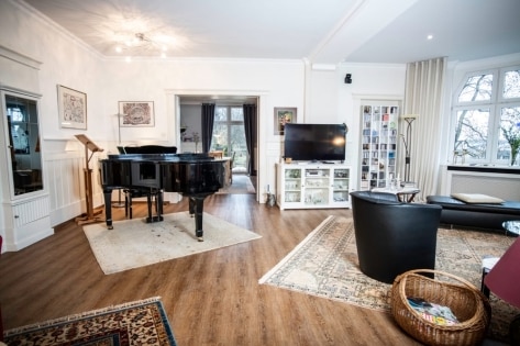 Exklusive Eigentumswohnung in der Villa Hohenwald mit separatem Appartement