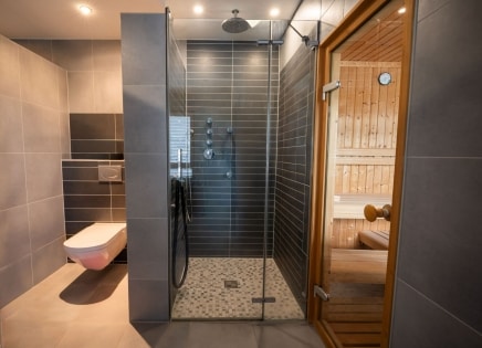 Exklusive und gro�z�gige Stadtvilla mit sonnigem Grundst�ck und Doppelgarage in Rheinbrohl!