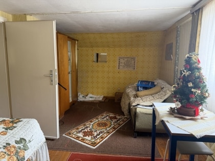 Fachwerkhaus mit Garage und Garten in Schalkenbach