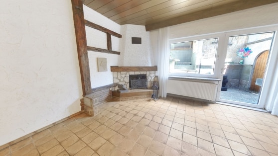 Freistehendes Einfamilienhaus mit Charakter, Kamin und Werkstatt - ruhiges Wohnen mit Charme