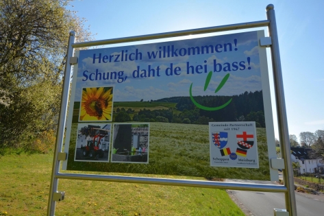 Freistehendes Einfamilienhaus mit Terrasse, Garten, Garage und Aussicht