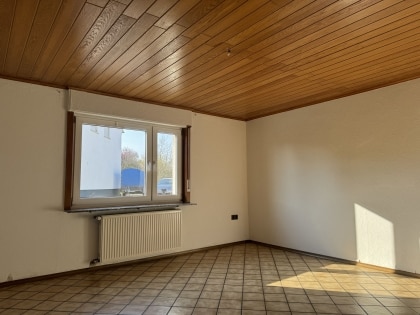 Freistehendes Einfamilienhaus mit groem Garten und viel Potenzial in Kretz