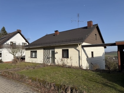 Freistehendes Einfamilienhaus mit viel Platz und Garage in Wehr
