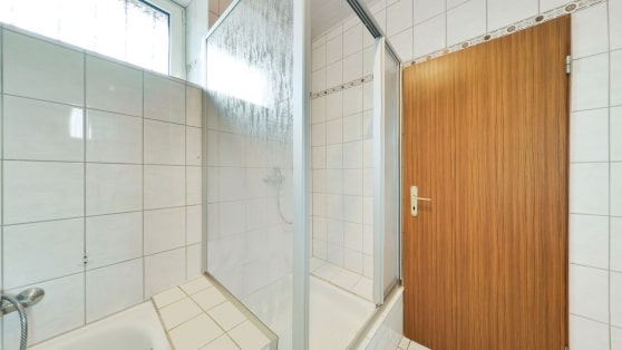 Gem�tliches Einfamilienwohnhaus mit separaten Bauplatz in zentraler Wohnlage der Gemeinde Beuren
