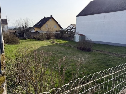 Gem�tliches Einfamilienwohnhaus mit separaten Bauplatz in zentraler Wohnlage der Gemeinde Beuren