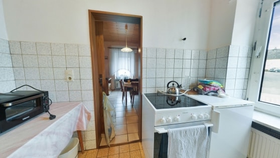 Gem�tliches Einfamilienwohnhaus mit separaten Bauplatz in zentraler Wohnlage der Gemeinde Beuren