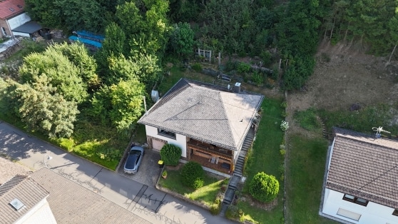 Gepflegtes Einfamilienwohnhaus in ruhiger Ortsrandlage der Eifelgemeinde Siebenbach (Nhe Nrburgring)