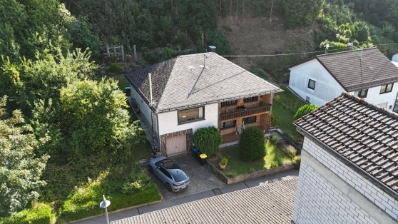 Gepflegtes Einfamilienwohnhaus in ruhiger Ortsrandlage der Eifelgemeinde Siebenbach (Nhe Nrburgring)