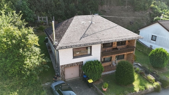 Gepflegtes Einfamilienwohnhaus in ruhiger Ortsrandlage der Eifelgemeinde Siebenbach (Nhe Nrburgring)