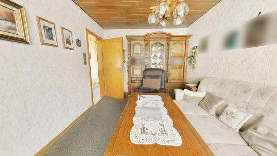 Gepflegtes Einfamilienwohnhaus mit Anbau (Hobbyraum und PKW-Garage) in Langenfeld