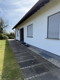 Gepflegtes Einfamilienwohnhaus mit ELW in toller Aussichtslage der Eifelgemeinde Gillenfeld