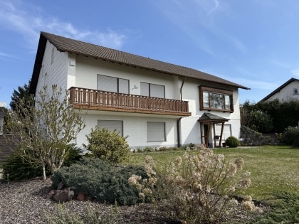 Gepflegtes Einfamilienwohnhaus mit ELW in toller Aussichtslage der Eifelgemeinde Gillenfeld