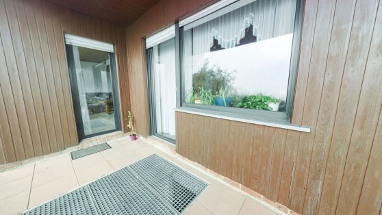 Gepflegtes Einfamilienwohnhaus mit Einliegerwohnung in Randlage