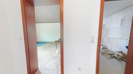 Gepflegtes Einfamilienwohnhaus mit Einliegerwohnung in Randlage