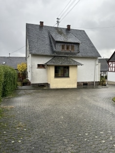 Gepflegtes Einfamilienwohnhaus mit Garage in ruhiger Wohnlage der Hunsrckgemeinde Sosberg