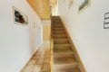 Gepflegtes Zweifamilienhaus mit viel Platz und vielseitigen Nutzungsm�glichkeiten in Ettringen
