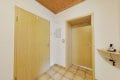 Gepflegtes Zweifamilienhaus mit viel Platz und vielseitigen Nutzungsm�glichkeiten in Ettringen