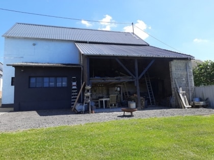 Gerumiges Einfamilienhaus mit (Ferien-)Wohnung, ruhige Lage am Ortsrand (Vulkaneifel)