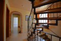 Gerumiges Wohnhaus mit Garten und 3 Garagen